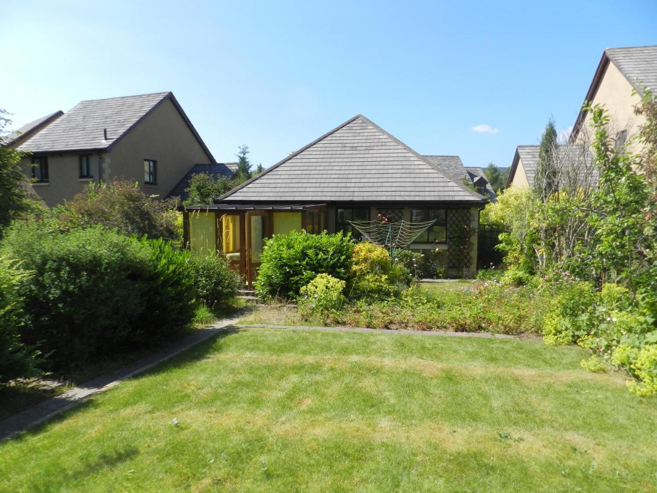 Glenpark - Highland Holiday Homes Aviemore Bagian luar foto
